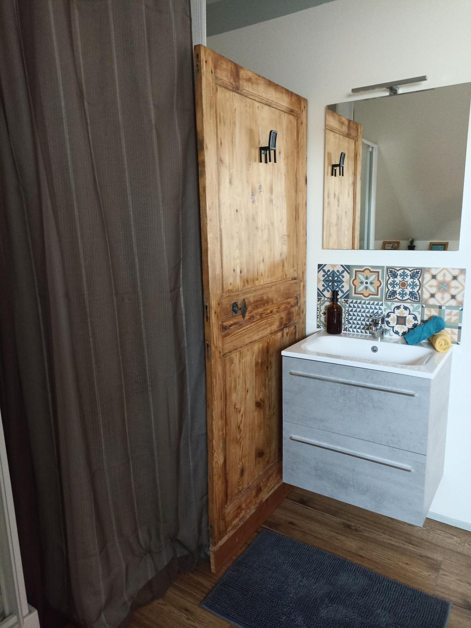 La Bruyere - B & B - Treban  Экстерьер фото
